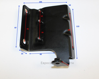 Кронштейн бака топливного (правый)